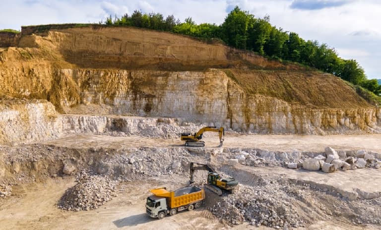 Lkw, die Bodenschätze abbauen